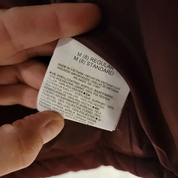 Old Navy | Maroon Quilted Zipper Front Vest Size Medium - Picture 4 of 4